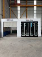 Cabine de peinture automobile chauffée électriquement avec lampes infrarouges pour la cuisson de la peinture de carrosserie