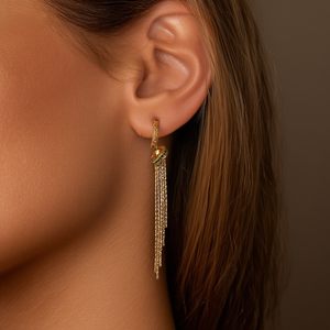 Boucles d'oreilles pendantes tendance en acier inoxydable 316L plaqué or PVD, design à pompons pour femmes - Product Image 3