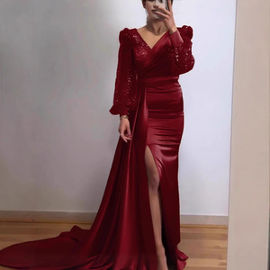 Robe de soirée longue à manches longues, col en V, en satin pailleté, avec fente et traîne, pour soirée formelle - Product Image 4