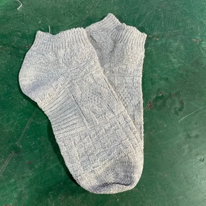<span class=keywords><strong>Calcetines</strong></span> Deportivos y Casuales de Moda de Segunda Mano al por Mayor, <span class=keywords><strong>Calcetines</strong></span> Cómodos y Transpirables para Hombre y Mujer - Product Image 4