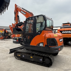 Mini-pelleuse Doosan DX60 6 tonnes, capacité 0,23 m³, puissance 389 kW, système hydraulique haute efficacité - Product Image 2