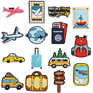 Breloques de chaussures en PVC souple à thème voyage de dessin animé, <span class=keywords><strong>pour</strong></span> décoration de sabots, à personnaliser (DIY), motifs avion, globe, valise, camping-car, <span class=keywords><strong>pour</strong></span> les passionnés de voyage - Product Image 1
