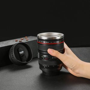 Vaso Térmico de Acero Inoxidable con Tapa de Lente de Cámara, Taza de Café Creativa con Diseño Irregular y Logotipo Personalizado - Product Image 4