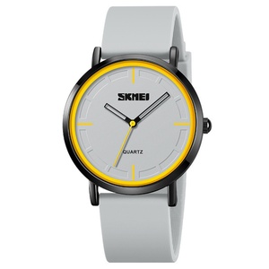 Montre-bracelet à quartz rétro minimaliste pour homme SKMEI 2050, style business, bracelet en silicone, étanche à la sueur, montre de sport, boîtier en alliage, verre - Product Image 4
