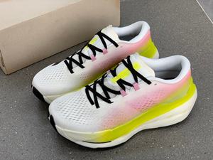 Les chaussures de sport décontractées pour hommes et femmes de haute qualité sont caractérisées par une excellente respirabilité, une légèreté et un effet rehausseur. - Product Image 5