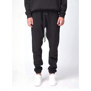 Prêt à acheter : Ensemble survêtement SS22 1977 – Hoodie et pantalon de survêtement pour homme - Product Image 4