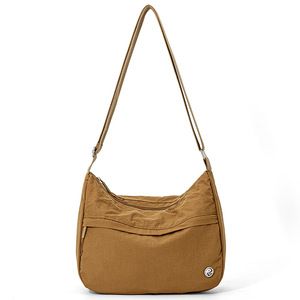 Fashionable Lightweight Large-Capacity Women's Crossbody <b>Shoulder</b> <b>Bag</b> New Model Simple Versatile Ballistic <b>Nylon</b> Sling <b>Bag</b> - Product Image 4