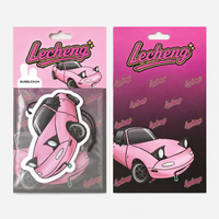 Désodorisant de voiture en forme de voiture de sport rose découpée sur mesure, imprimée, de haute qualité, à suspendre au rétroviseur, avec emballage cadeau