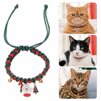 Collier de Noël fait main pour chats et petits chiens, motif tricoté, avec clochette détachable pour Noël