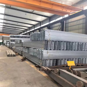 Barandilla de Seguridad PiPe W Beam, Barrera de Acero Galvanizado en Caliente para Carreteras, Q235 Q355, Altura Personalizada para Seguridad Vial - Product Image 3