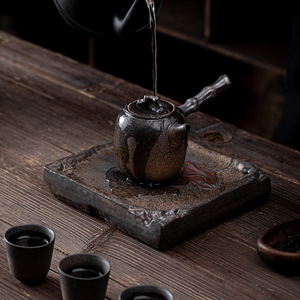 Vassoio da Tè in Ceramica Vintage Giapponese, Base per Teiera Smaltata in Ferro, Doppio Uso per Conservazione Acqua e Drenaggio, per Caffè e Tè - Product Image 3