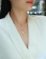 Collier en argent sterling S925 plaqué or 18 carats avec pendentif en forme de feuille, cadeau classique pour femmes, collier en moissanite à coupe ronde