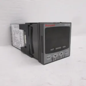 Contrôleur de température numérique UDC120L <span class=keywords><strong>MicroPro</strong></span> DC120L11131000 240V PLC - Product Image 1