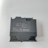 A1SY22 Modul Output PLC Relay Transistor Pengontrol yang Dapat Diprogram I/O Otomasi Industri Baru Asli