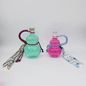 Bouteilles en verre en forme de gourde unique de 260ml/550ml/1200ml transparentes et écologiques avec liège pour jus de champagne boissons de spécialité froides - Product Image 1