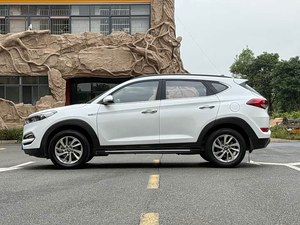 Hyundai Tucson 1.6T DCT 2WD Smart Edition 2015, SUV Crossover en excellent état, intérieur cuir, conduite à gauche, <span class=keywords><strong>voiture</strong></span> à prix abordable - Product Image 3