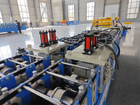 Machine de formage à rouleaux pour cadre de filtre à air universel pour système de filtres à air