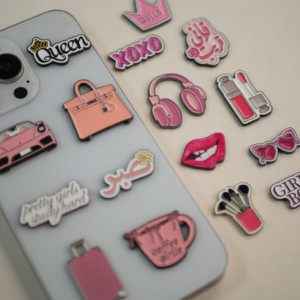 Autocollants décoratifs <span class=keywords><strong>en</strong></span> métal émaillé rose mignon pour coque de téléphone, avec mots arabes, breloques de beauté et de mode, décorations DIY pour téléphone portable - Product Image 2