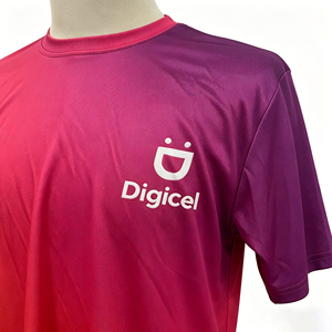 Camiseta Personalizada con el Logotipo de <span class=keywords><strong>Digicel</strong></span>, de Secado Rápido, en Poliéster, Uniforme Promocional para Telecomunicaciones del Caribe - Product Image 4
