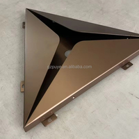 Panneau décoratif triangulaire 3D de forme spéciale, panneau de plafond en aluminium, dalles de plafond en aluminium