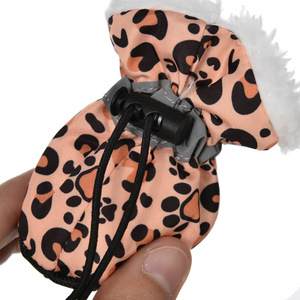 Zapatos de Invierno para Perros Pequeños, Diseño de Leopardo y Huellas, Forrados de Felpa, Cálidos, Antideslizantes, Calcetines para Interiores - Product Image 2