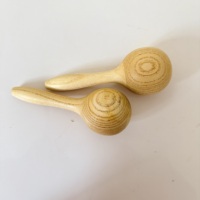 Wholesale Kid Wood Maracas Shaker Hand Rattle Percussion Musical Instrument Educational Toy for Grasp Sight Listen Training Toy
