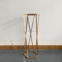 Support à fleurs en fer doré de luxe LEXI, de haute qualité, avec taille personnalisable et livraison rapide pour centres de table de mariage