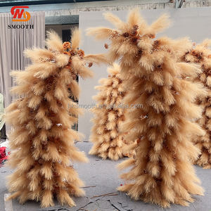 Arche florale artificielle en palmier, design moelleux et personnalisé, couleur champagne, pour décorations de mariage et de fêtes. - Product Image 2