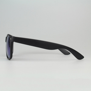 2024 chất lượng cao cao xuất hiện đi xe đạp kính mát và bãi biển Kính mát nam thời trang Kính mát màu xanh lá cây lens đen khung với túi - Product Image 5