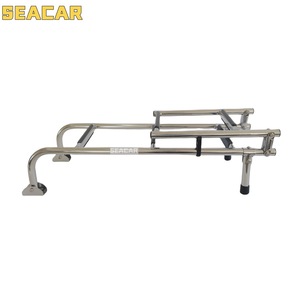 Échelle pliante en acier inoxydable Seacar à 5 marches, 12 pieds, pour bateau et camping-car - Product Image 2