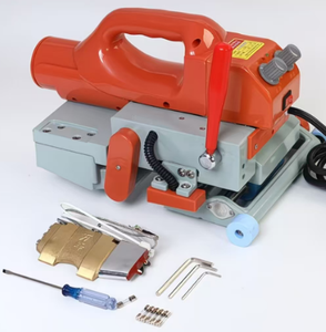 Nueva Máquina de Soldadura Portátil Totalmente Automática Tipo 800 para Geomembranas de HDPE/PVC y Tableros Impermeables - Product Image 2