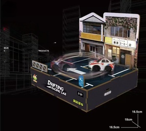 ร้านเต้าหู้ฟูจิวาระ ขนาด 1/64 พร้อมแผ่นไม้หมุนได้ ไฟ LED ประกอบเองได้ ฉากจอดรถ (16.5x16.5x18 ซม.) - Product Image 1