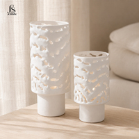 Vase à fleurs décoratif en céramique Jossin avec design organique perforé pour bougie, table nordique et décoration intérieure