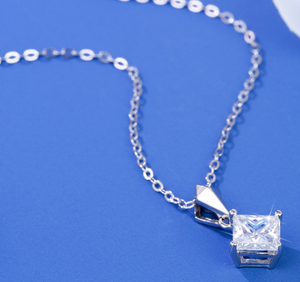 925 Sterling Silver Femmes s Moissanite Collier Lunette Ronde Ensemble Pendentif À La Mode Polyvalent Clavicule Chaîne En Gros - Product Image 1