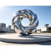 Sculpture en acier inoxydable poli miroir, grande statue métallique en forme de croissant de lune pour place de ville, personnalisable