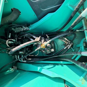 Excavatrice sur chenilles hydraulique Kobelco Sk200d de 20 tonnes de haute qualité, machine d'occasion importée pour travaux lourds - Product Image 4