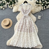 Robe longue élégante rose en dentelle pour femme, coupe trapèze, manches courtes, col montant, ceinture, fluide, pour occasions quotidiennes et fêtes