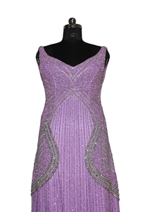 ชุดราตรีสีชมพูหรูหราสำหรับสุภาพสตรี ทรงยาวประดับด้วยลูกปัดระยิบระยับและคอวี เหมาะสำหรับงานปาร์ตี้ - Product Image 2