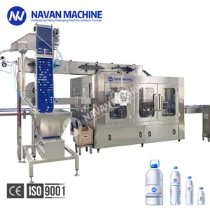 Machine de remplissage d'eau potable en bouteille entièrement automatique 3 en 1 en usine
