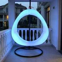 Chaise à bascule solaire lumineuse à LED pour cour extérieure, combinaison deux places, design moderne en plastique pour adultes et enfants