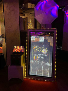 Espejo Mágico con Pantalla Táctil, Cabina de Fotos para Selfies, Fotomatón Tradicional Popular para <span class=keywords><strong>Bodas</strong></span> y Fiestas - Product Image 4