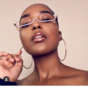 Wholesale Hot Selling Fashion Luxury Women Rhinestone <b>Eyeglasses</b> <b>Frames</b> Metal Half <b>Frames</b> Diamond Cat Eye Glasses Women - Product Image 2