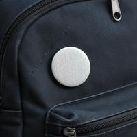 Badge en métal étamé imprimé offset avec logo personnalisé, épingles de sécurité magnétiques réfléchissantes 3D écologiques sans nickel, 25MM 32MM, vente en gros