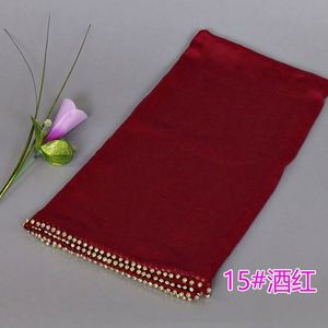 Pañuelo Hijab Musulmán de Viscosa Árabe Liso al por Mayor para Mujer con Piedras - Product Image 3