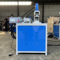 Presse à poinçonner automatique CNC à angle de 90 degrés, dispositif de découpe hydraulique pour les extrémités des tuyaux, source d'énergie mécanique