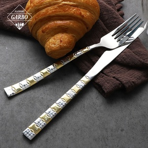 Bộ dao dĩa 36 món kiểu Ả Rập Trung Đông, chất liệu thép không gỉ 201, đánh bóng gương, tay cầm mạ vàng & khắc laser - Product Image 6