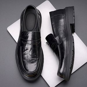 Chaussures en cuir pleine fleur pour hommes, nouvelle collection printemps, chaussures en cuir décontractées pour hommes, chaussures en cuir véritable haut de gamme à semelle épaisse - Product Image 5