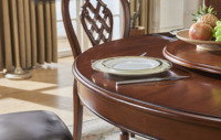 Ensemble de table à manger ronde en bois massif écologique vintage européenne pour 6 personnes pour hôtels et appartements