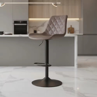 Chaise de bar pivotante réglable en hauteur avec siège en cuir PU et structure métallique pour îlot de cuisine, bar à domicile moderne ou hôtel