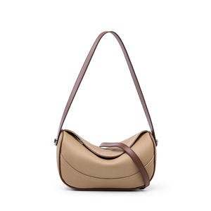 Il primo strato di borsa <span class=keywords><strong>per</strong></span> gnocchi di vacchetta 2023 nuova marea autunno e inverno in pelle <span class=keywords><strong>tutto</strong></span> una borsa a tracolla <span class=keywords><strong>per</strong></span> ascelle - Product Image 5